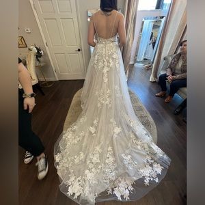 Brand new wedding dress, never worn.